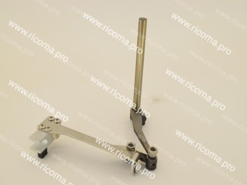 03040498 Шток прижимной лапки в сборе